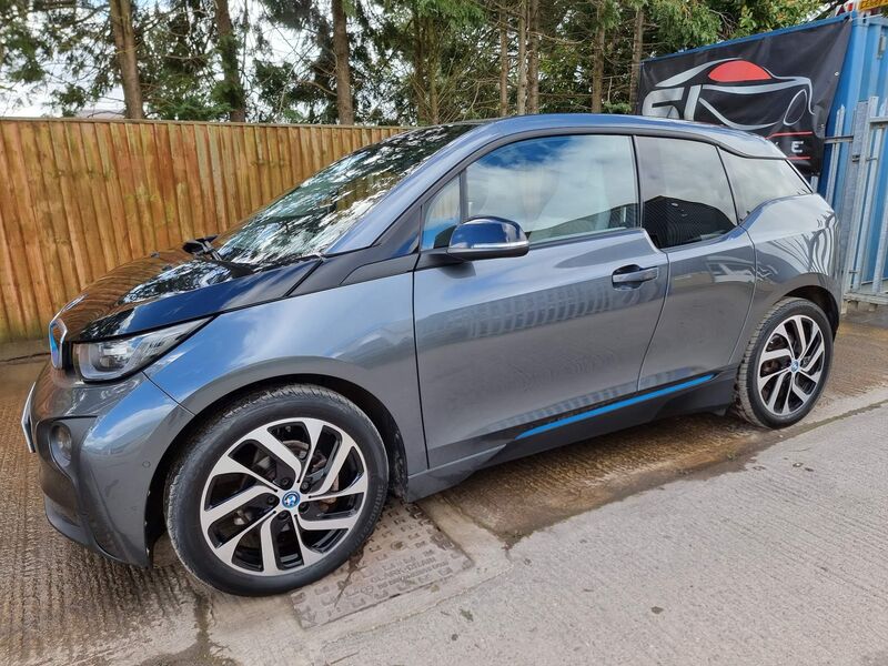 BMW I3