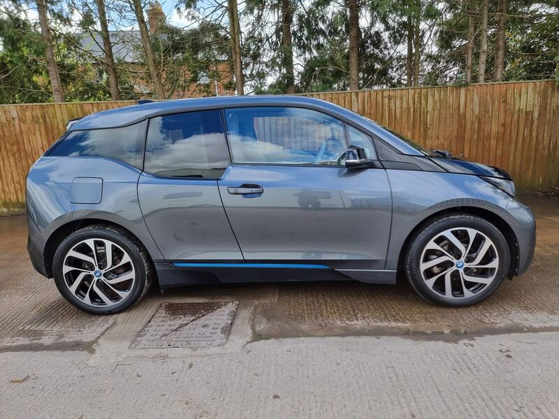 BMW I3