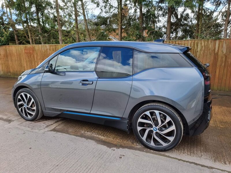 BMW I3