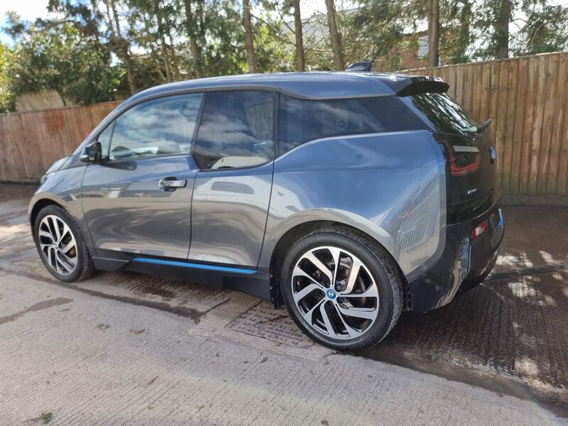 BMW I3