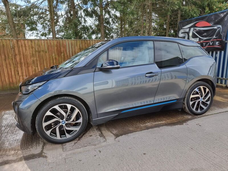 BMW I3