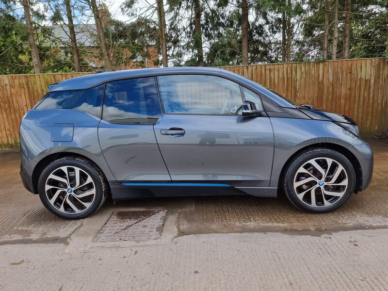 BMW I3