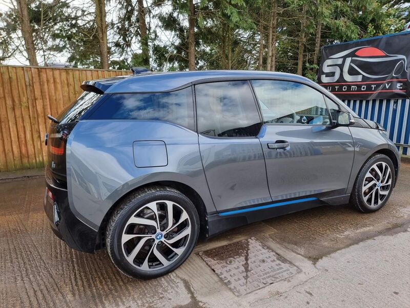 BMW I3