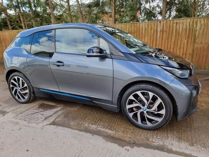 BMW I3