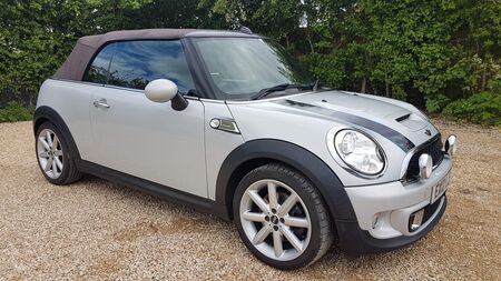 MINI CONVERTIBLE 1.6 Cooper S Highgate 2dr