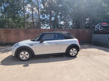 MINI CONVERTIBLE 1.5 Cooper Classic Euro 6 (s/s) 2dr