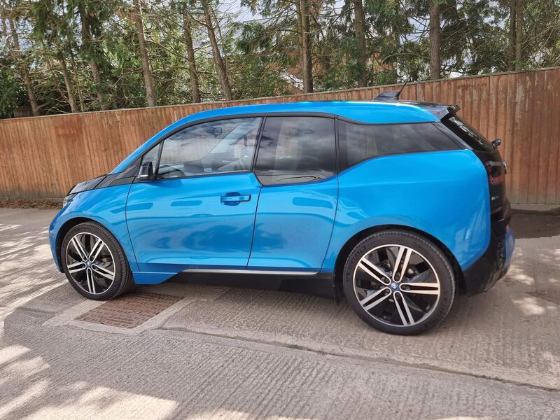 BMW I3