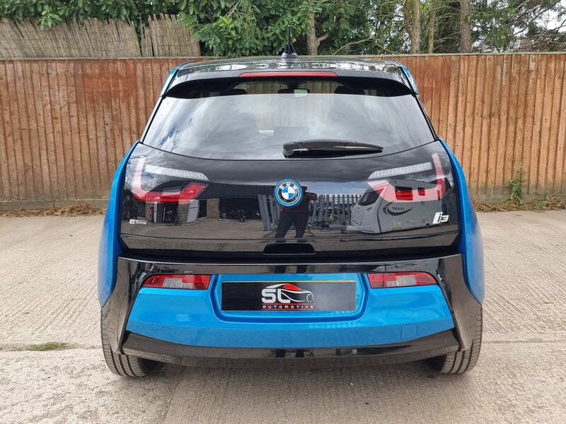 BMW I3