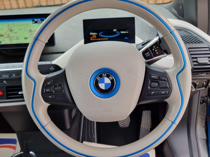 BMW I3