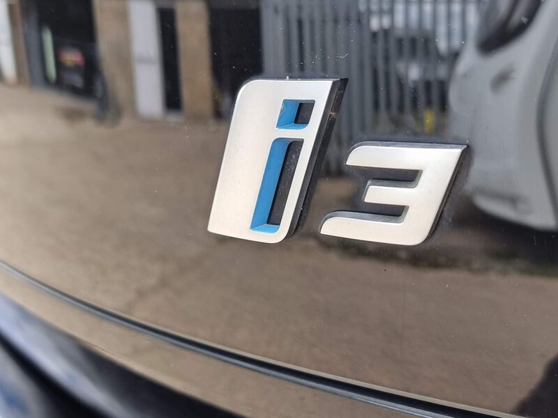 BMW I3